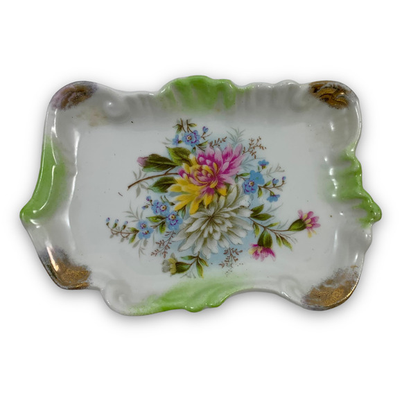 Vintage Other - 1940's Porcelain white and gold floral soap dish / jewelry tray